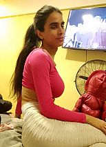 Photo #13 of Ariana G.