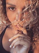 Photo #70 of Agustina