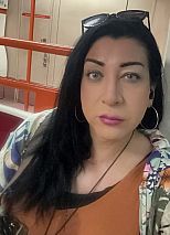 Photo #44 of Verónica