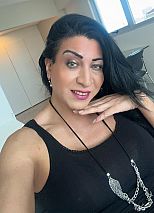 Photo #47 of Verónica