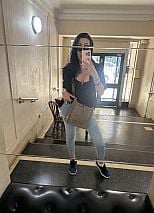 Photo #23 of Verónica