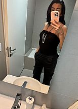 Photo #38 of Verónica