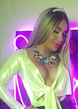 Photo #24 of Brendita