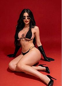 Zeynett Adabull - Shemale Escort in Capital Federal