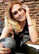 Photo #182 of Paula Saez