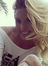 Photo #225 of Paula Saez