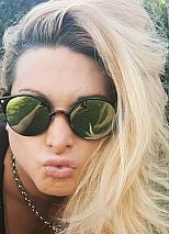 Photo #37 of Paula Saez