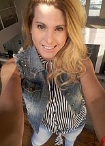 Photo #196 of Paula Saez