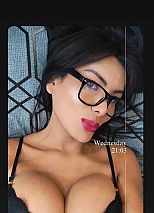 Photo #4 of Valeria Encantadora