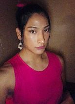 Photo #32 of Belinda