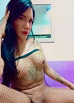 Photo #19 of Shantal