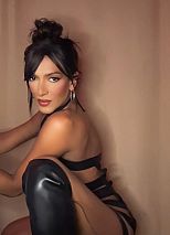 Photo #153 of Sofía