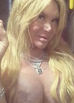 Photo #6 of Gala Sex