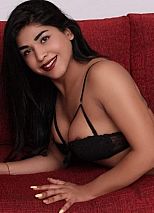 Photo #13 of Daniela