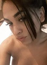 Photo #48 of Daniela