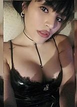 Photo #40 of Camila Ursi