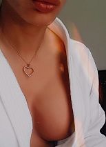 Photo #30 of Lara Julieta