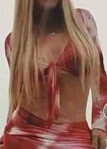 Photo #35 of Julieta