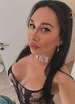 Photo #13 of Romina Aneley