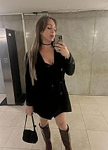 Photo #50 of Claudia