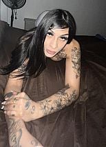 Photo #4 of Scarlett Cavendish