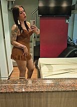 Photo #14 of Joana