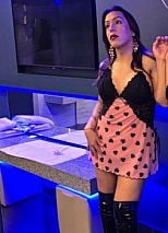 Photo #26 of Joana