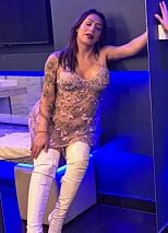 Photo #24 of Joana