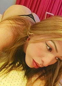 Soy una chica hermosa, traviesa y súper ardiente, siempre dispuesta a complacerte en todo lo que desees. Me encanta explorar y vivir nuevas experiencias, siempre con una actitud abierta y juguetona. Si buscas diversión sin límites, soy la opción perfecta para ti. ¡Estoy lista para lo que sea, solo contáctame y lo haremos realidad! 💖