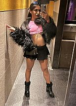 Photo #13 of Morenita