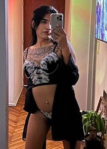 Morenita Hot 22