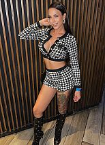 Photo #8 of Elizabeth