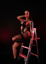 Photo #14 of Elizabeth