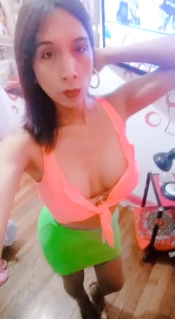 Video #11 of Milet S.