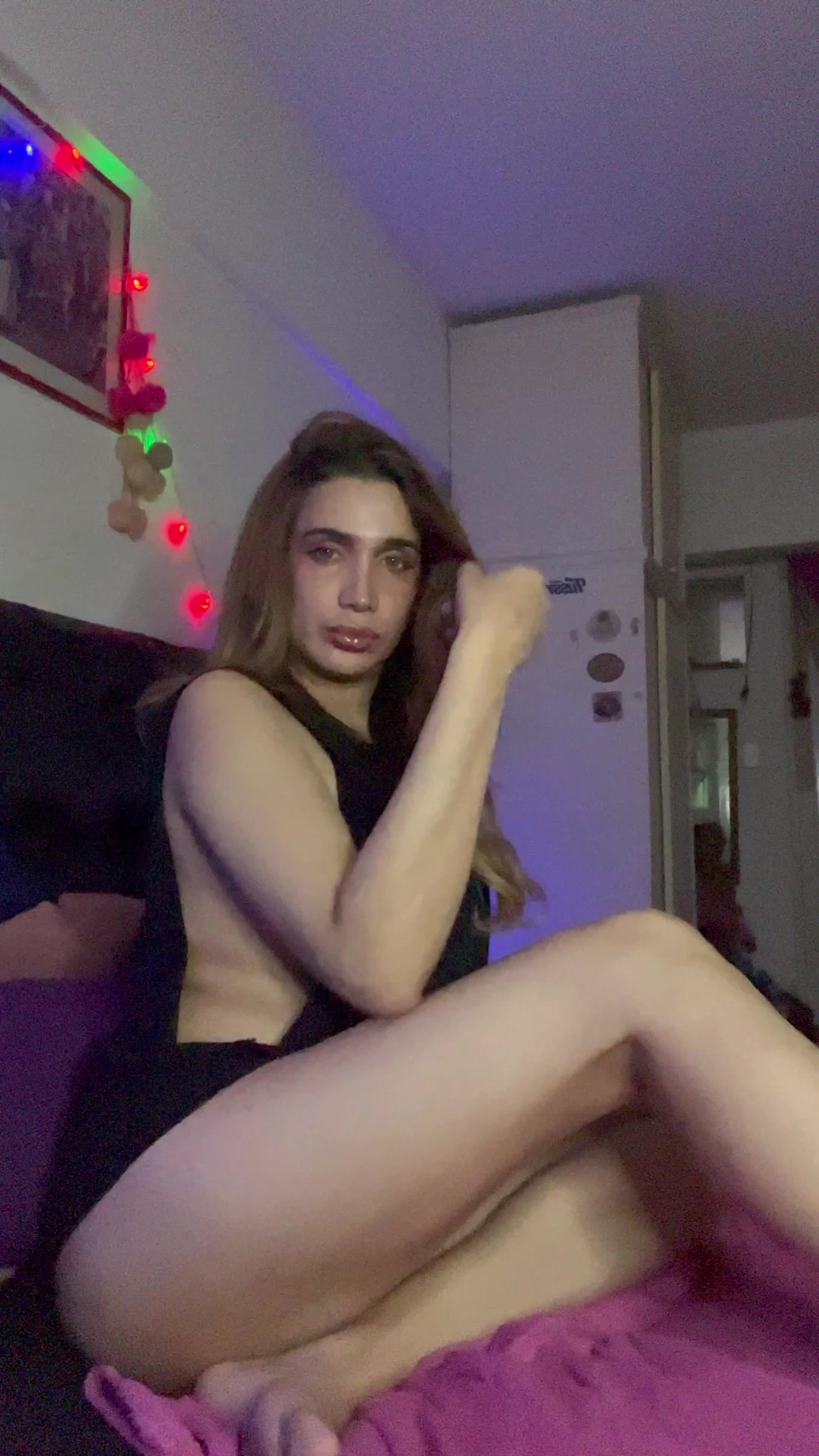 Video #3 of Laly