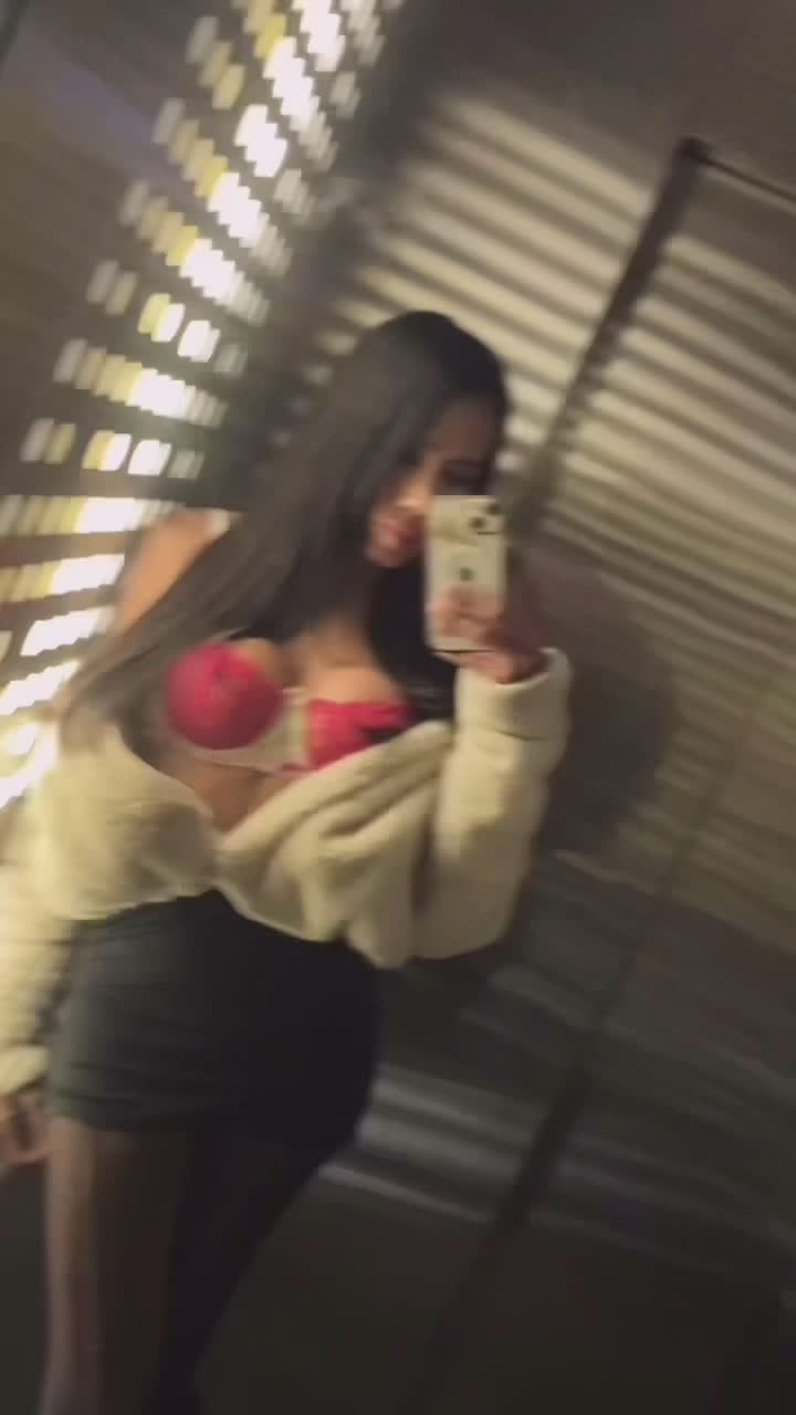 Little Girl Escort Trans ☆☆☆☆☆ Hello! Welcome. I am Bunny, an educated girl, very sensual and passionate. I would love to fulfill your kinks and fantasies, I have a lot of clothes and lingerie to play with... I have a body made for pleasure and I look forward to pleasing you. 👅💫