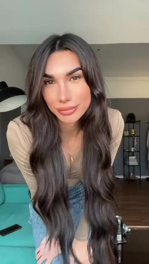 Video #17 of Luz Francini