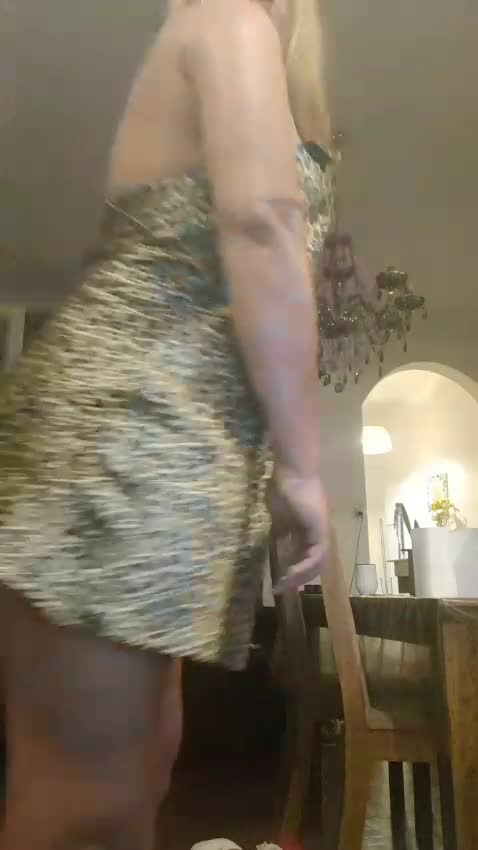 Video #6 de Engele Dot