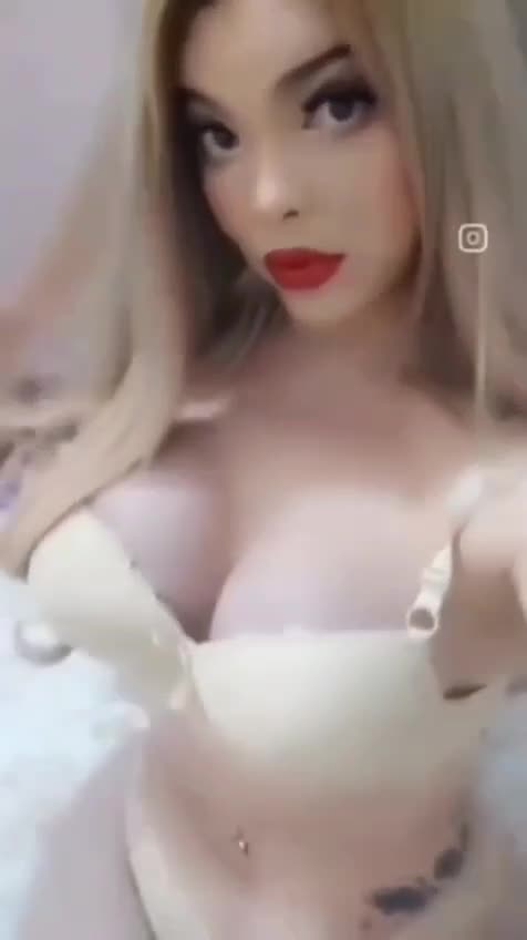 Video #18 of Camelia Sephora