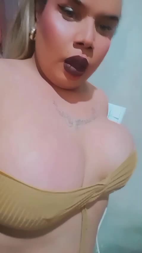 Video #5 of Loana Blum