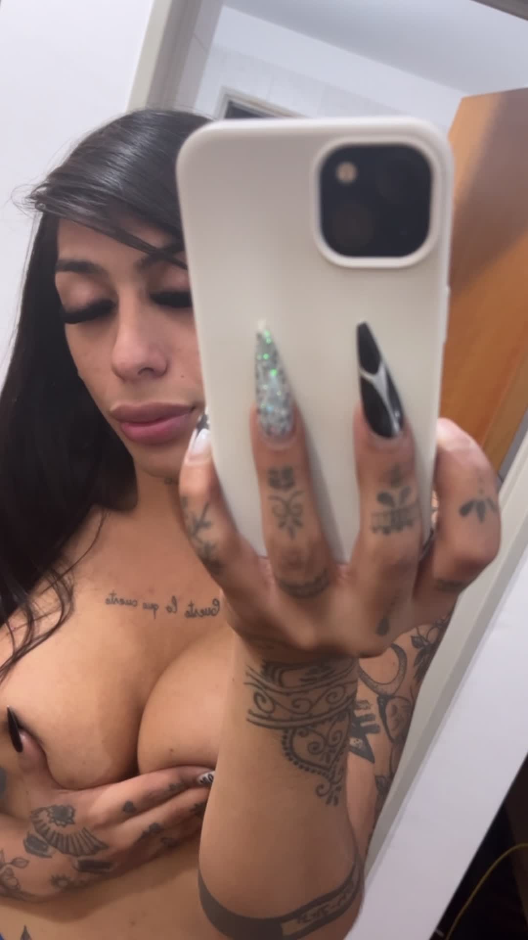 💋 Hi, I'm Scarlett C., a 23-year-old trans woman. I'm friendly, fun, and eager to give you a unique experience. ✨

🏡 I invite you to relax, disconnect from your routine, and enjoy a pleasant experience with good vibes, respect, and a strong connection.

❤️ I offer:
• Relaxing massages on a massage table.

• Personalized content for sale.

• Video calls and sexting.

• Private shows.

• Escort services for events.

• Experiences tailored to your preferences, always within a framework of respect and mutual agreement, so you can enjoy yourself every step of the way.

💕 My priority is that we both enjoy ourselves, connect, and have a wonderful time.

😋 Hygiene is essential, so I only see presentable and meticulous clients, no exceptions.

💌 If you're interested in meeting me or want more information, please send me a message. I'll be waiting for you! 😘