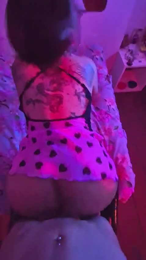 I am a beautiful, naughty and super hot girl, always ready to please you in everything you want. I love exploring and living new experiences, always with an open and playful attitude. If you are looking for unlimited fun, I am the perfect option for you. I am ready for anything, just contact me and we will make it happen! 💖