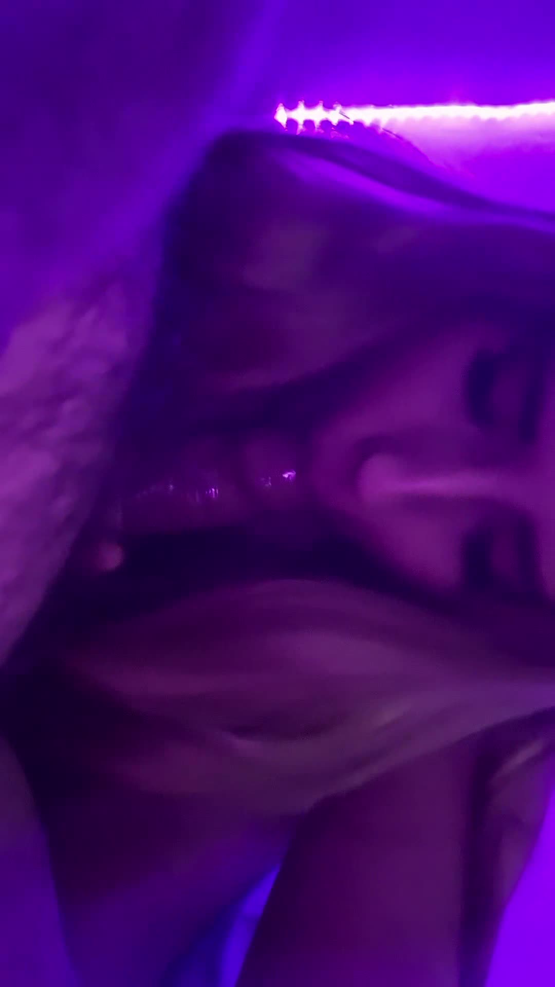 Hi my loves 💖, it's your favorite blonde here, always available for a lovely, relaxed time together… I love good vibes, connection, and enjoying every moment. I'm sweet, fun, and a great companion. If you're looking to unwind and have a good time, message me 😉